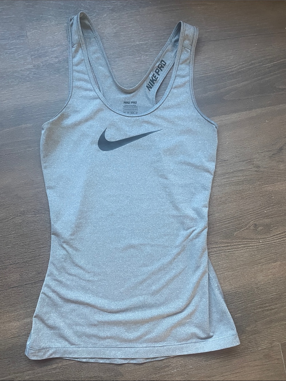 Nike Light Gray Women's Athletic Tank Top with Swoosh